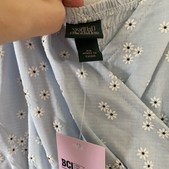 Wild Fable cloud blue floral romper - Picture 3 of 3